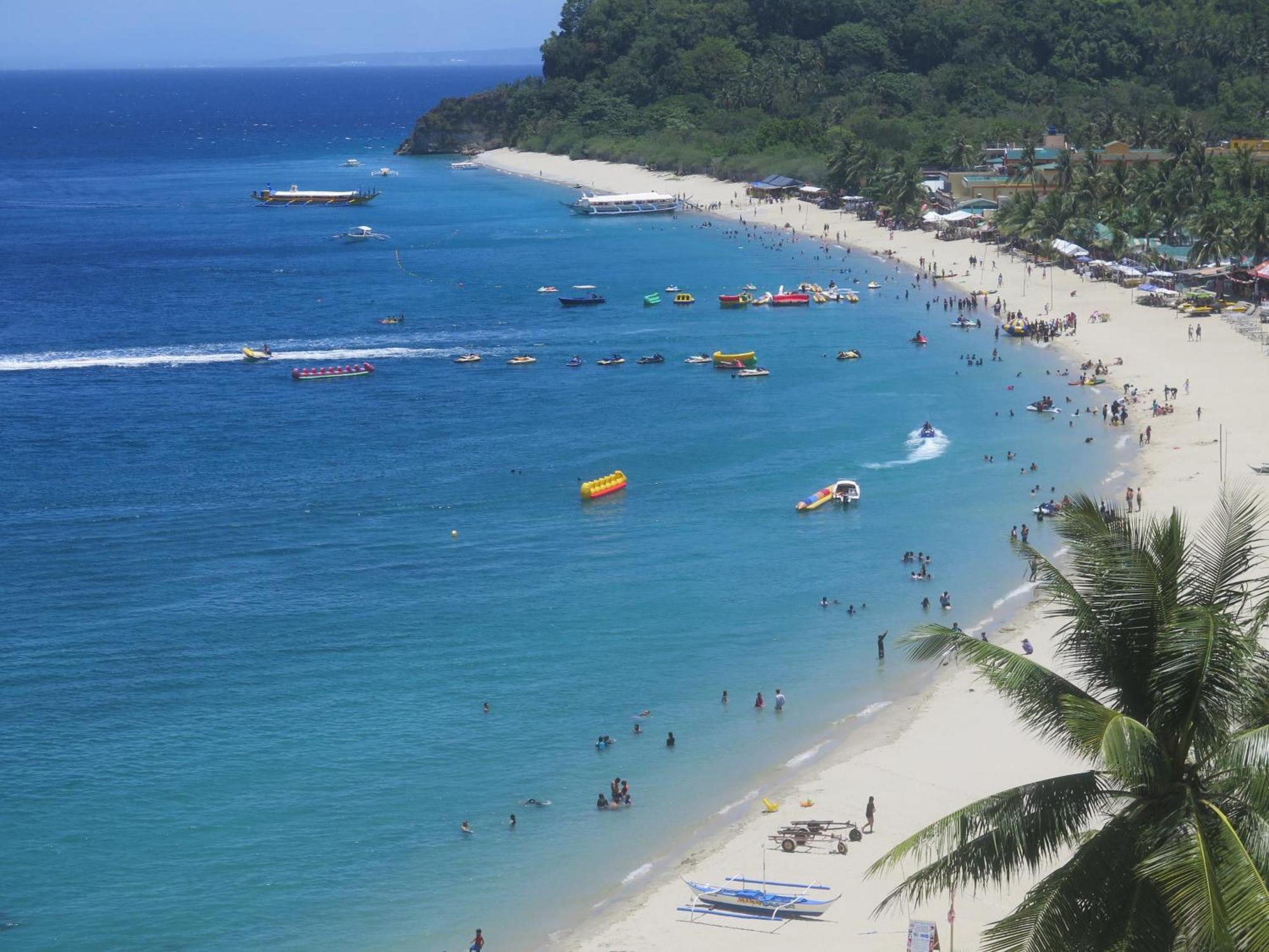 Badladz Staycation Condos Puerto Galera Kültér fotó