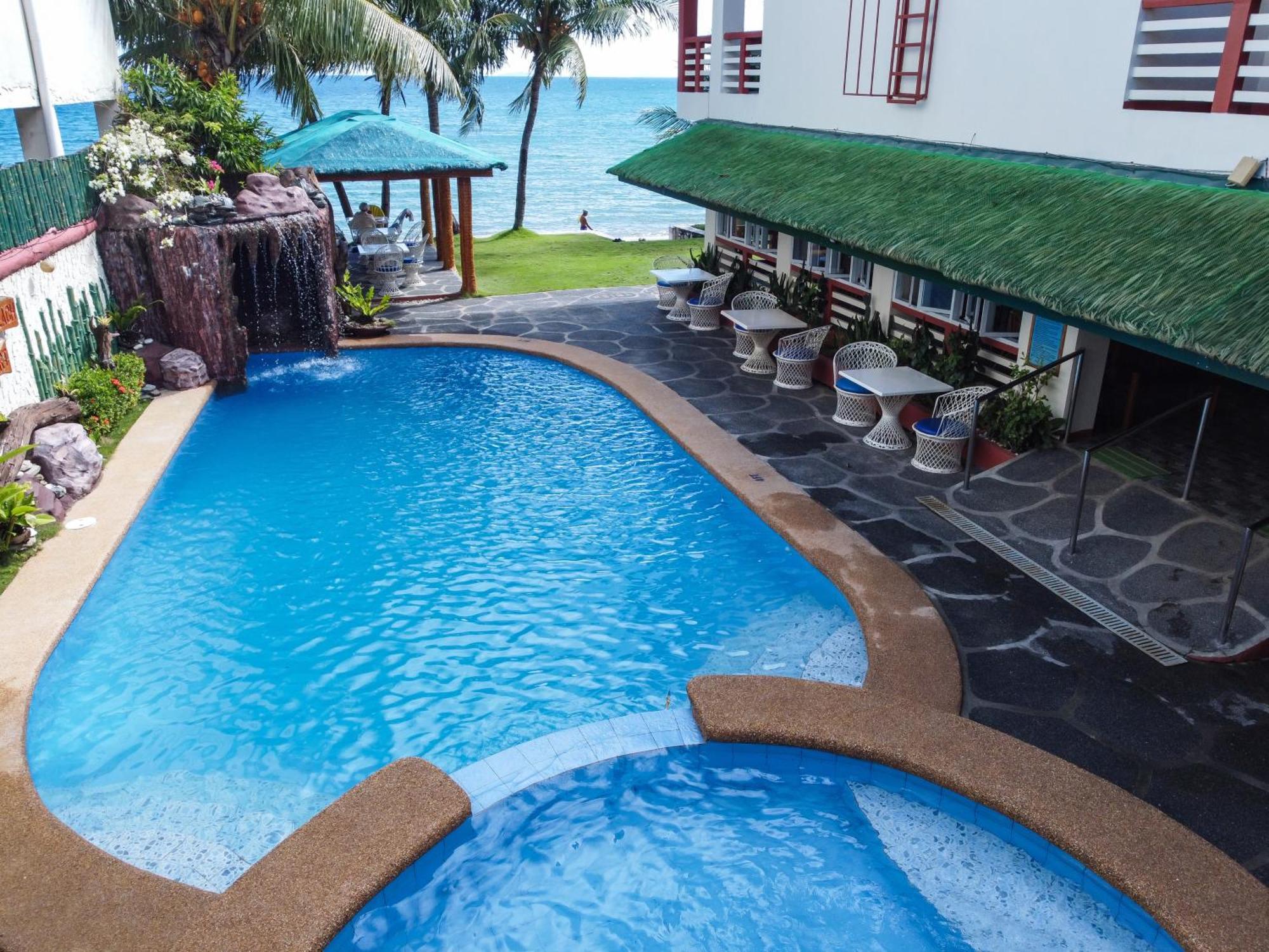 Badladz Staycation Condos Puerto Galera Kültér fotó
